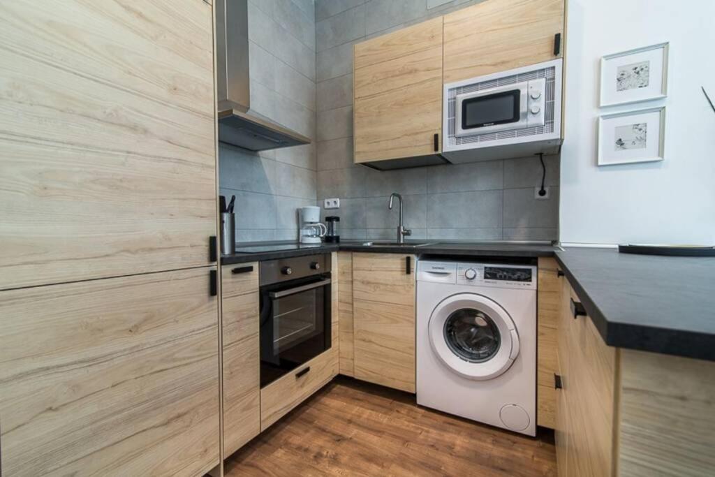 #15Pin-2 Apartamento De Un Dormitorio Plaza Castilla Madrid Ngoại thất bức ảnh